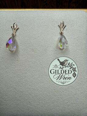 Vintage 14K Gold Aurora Borealis Crystal Teardrop Dangle Stud Earrings 1.22g